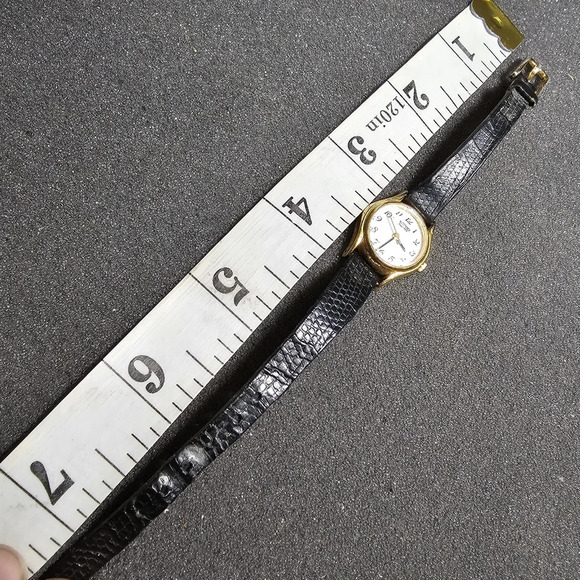 Seiko Women's Quartz Watch Gold Tone with Leather Band 2Y01-0A19 Double Ticking - Picture 9 of 9